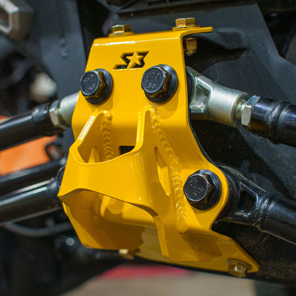 Can-Am Maverick R Radius Rod Pull Plate